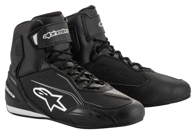 Faster 3 Bottes