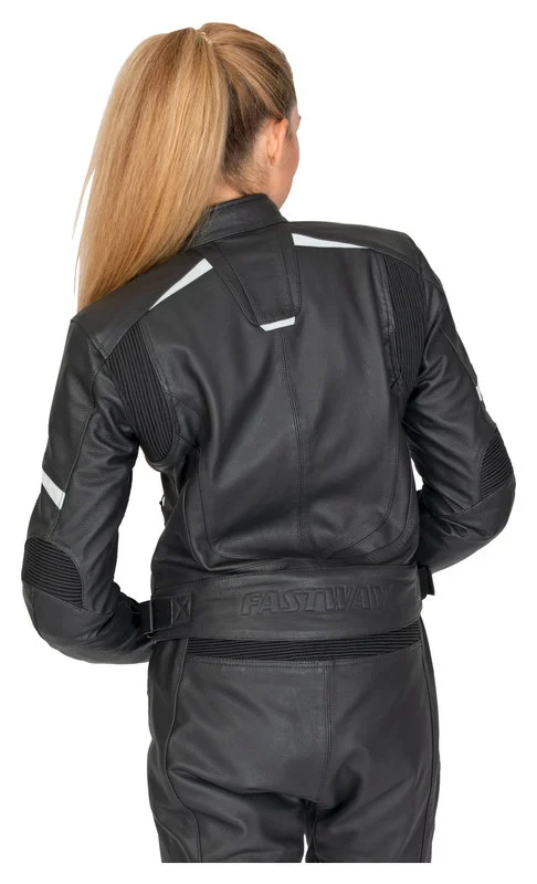 Sport Women 191 In Pelle