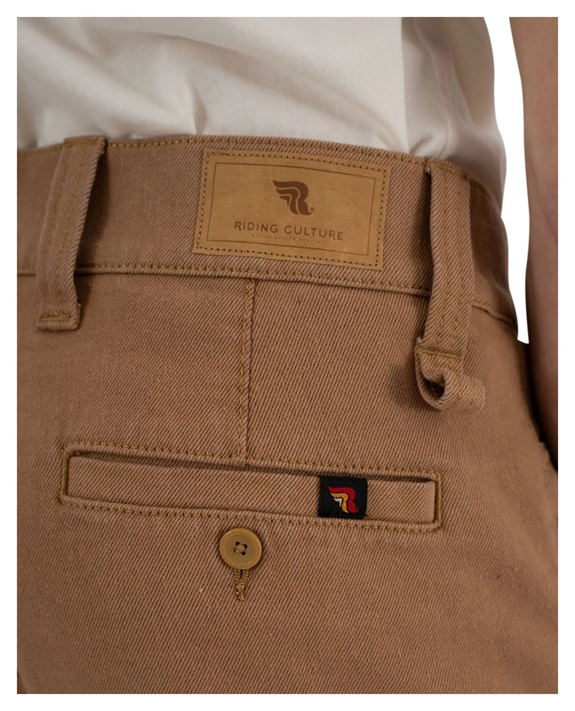Chino Model 2023