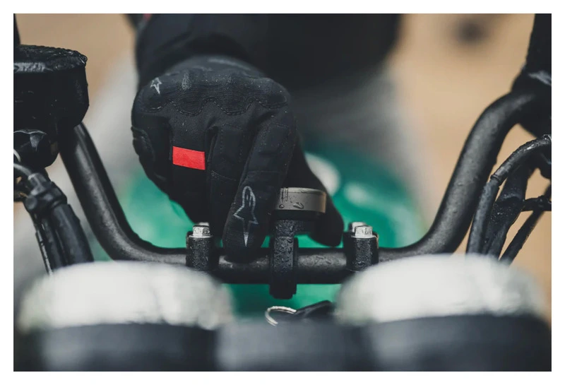 Moto Ii Handlebar Clamp