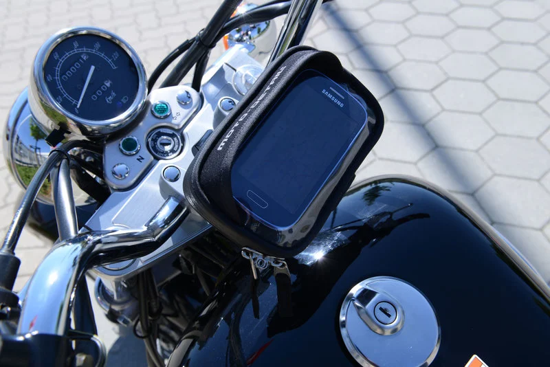 MEDIEVÄSKA MOTODETALJER