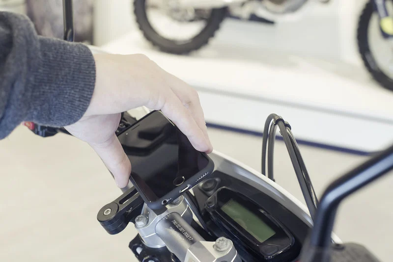 iPhone Smartphone Mount Set