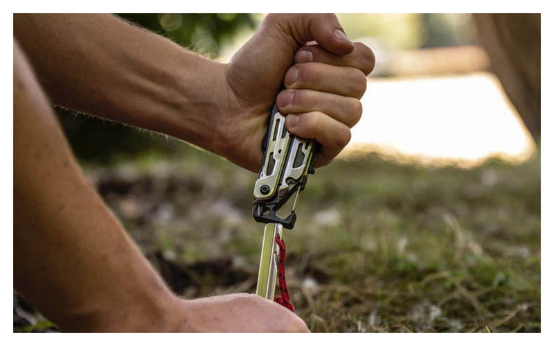 Multitool Signal Noir&Argent