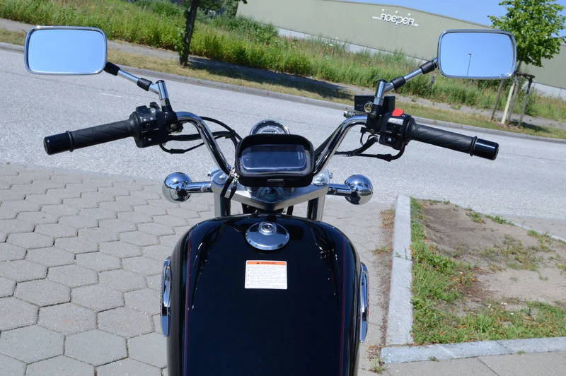 MEDIEVÄSKA MOTODETALJER