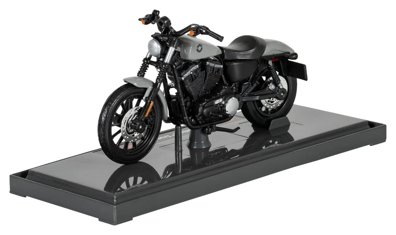 Finished model H-D Sportster Iron 883