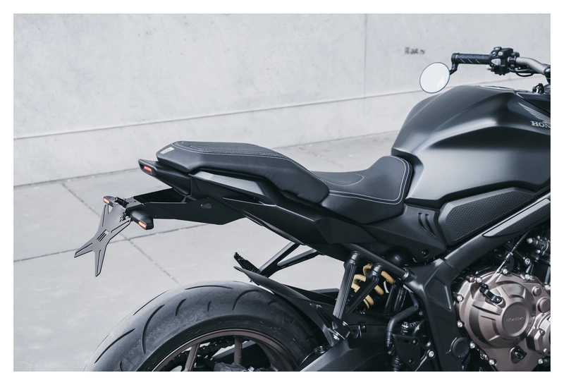 Achterk. met rem- & achterlicht CB650R