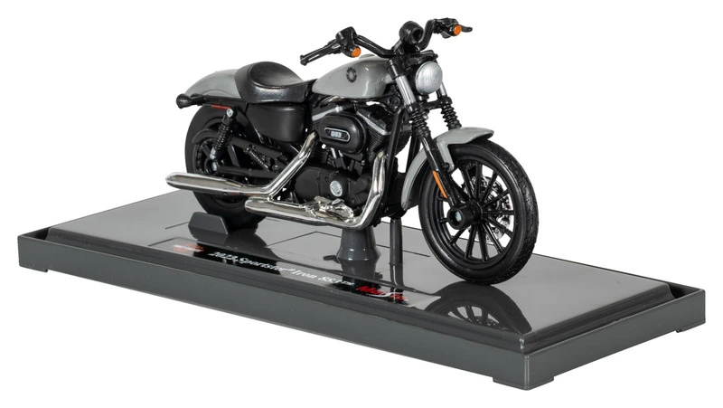 Finished model H-D Sportster Iron 883