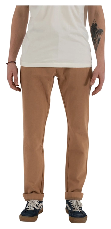 Chino Model 2023