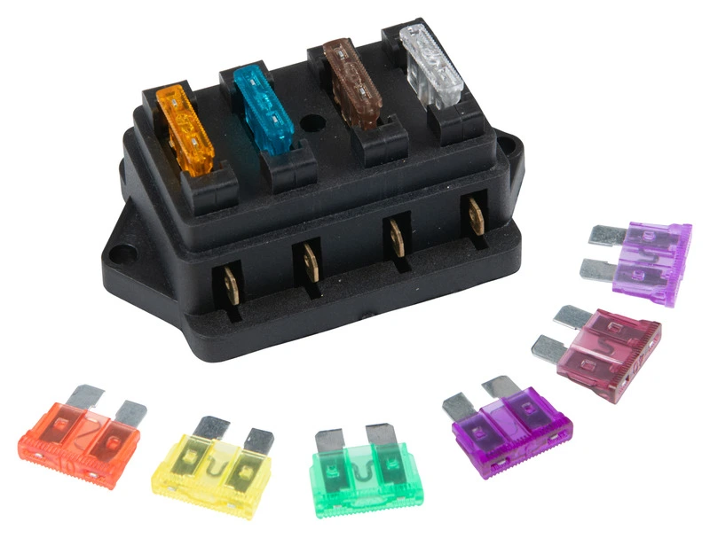 Fuse box for up to 4 fuses
