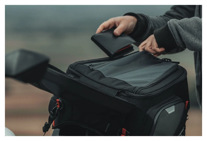 PRO Rearbag bakväska 22-34 liter