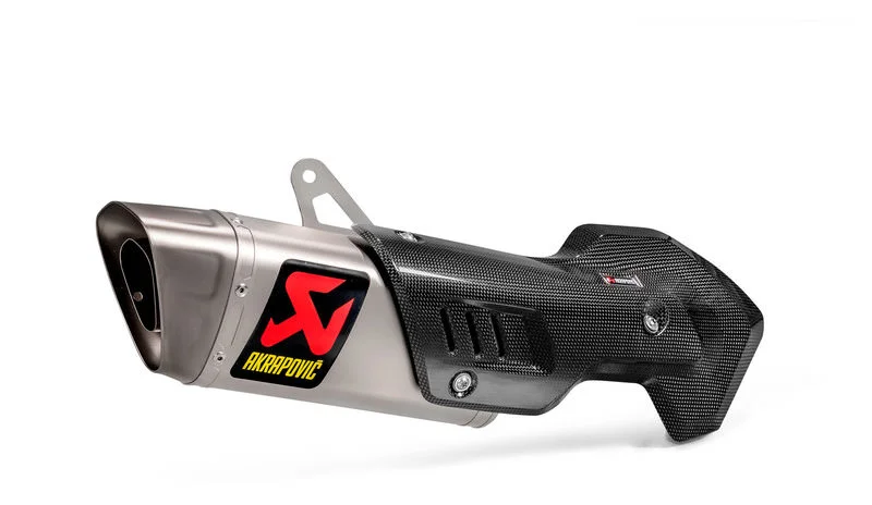 GAMME SLIP-ON AKRAPOVIC